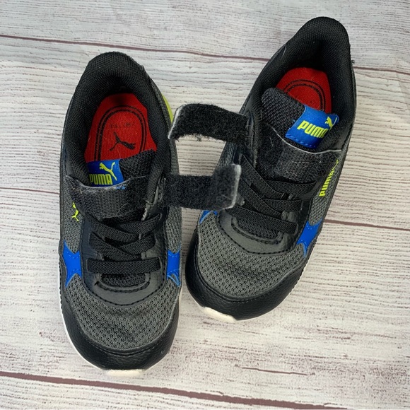 PUMA toddler shoes size 8 - Picture 6 of 10